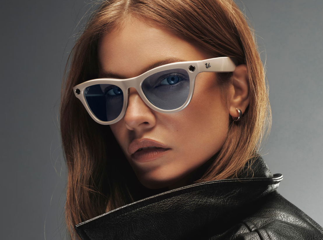 RAY-BAN, 0RW4010 Meta Skyler (Gen 1), Clear/Sapphire Chalky Grey, 52